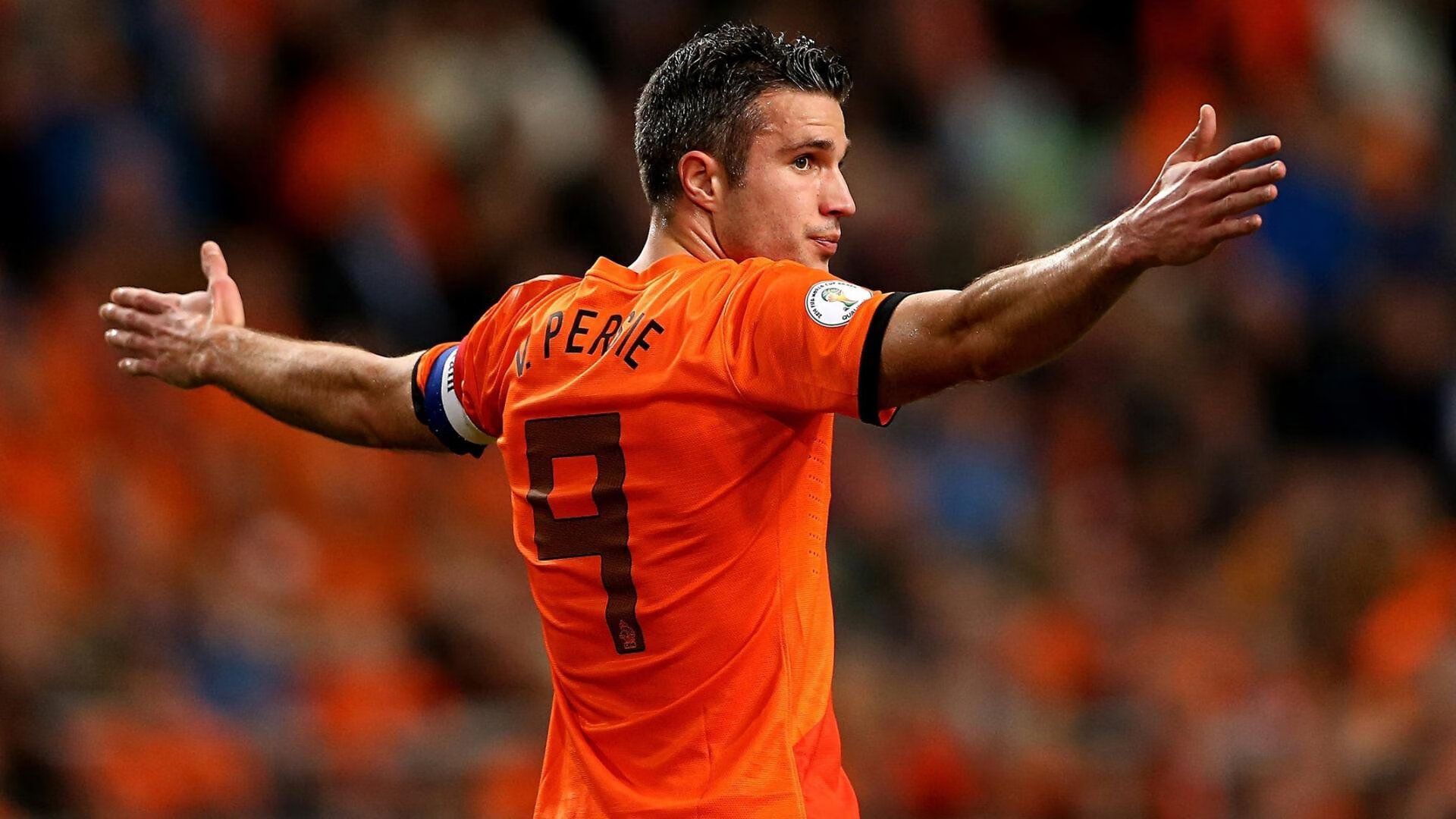 爱游戏在线登录入口-不莱梅球队在场上展现出色的团队合作，轻松取胜，不莱梅球迷